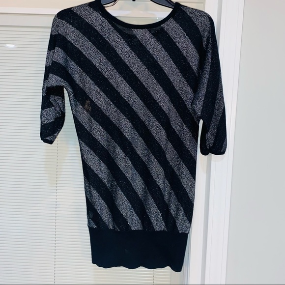 Rock & Republic Black And Silver Metallic Tunic Sweater, Size XS - Picture 3 of 3